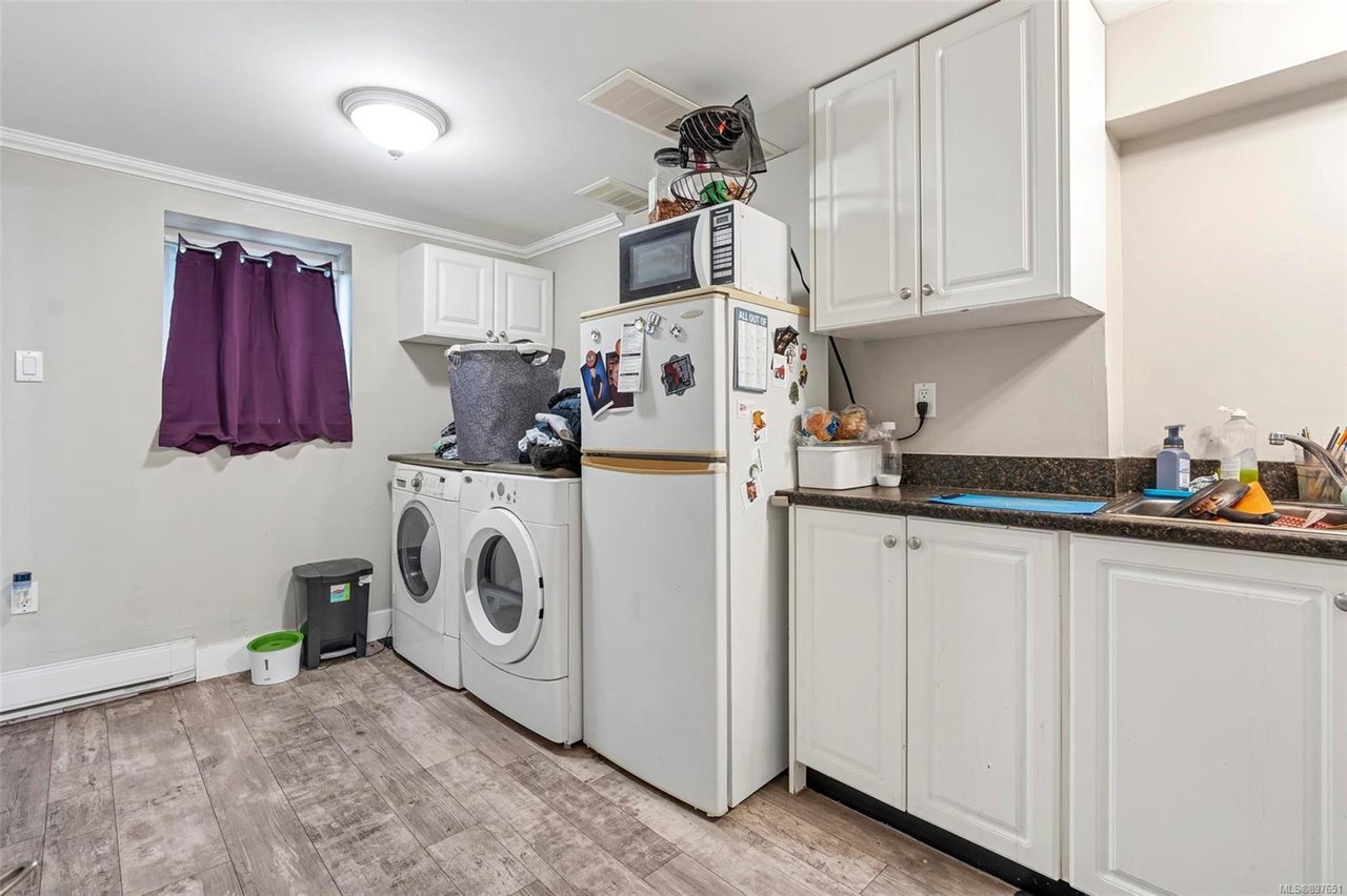 3411 Cedar Hill Rd, Saanich