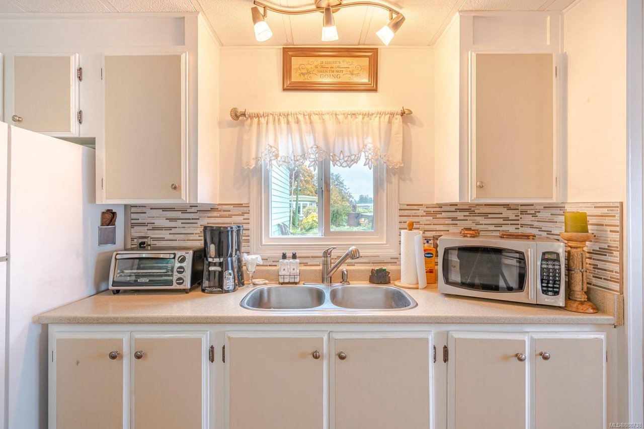 51-1498 Admirals Rd, View Royal
