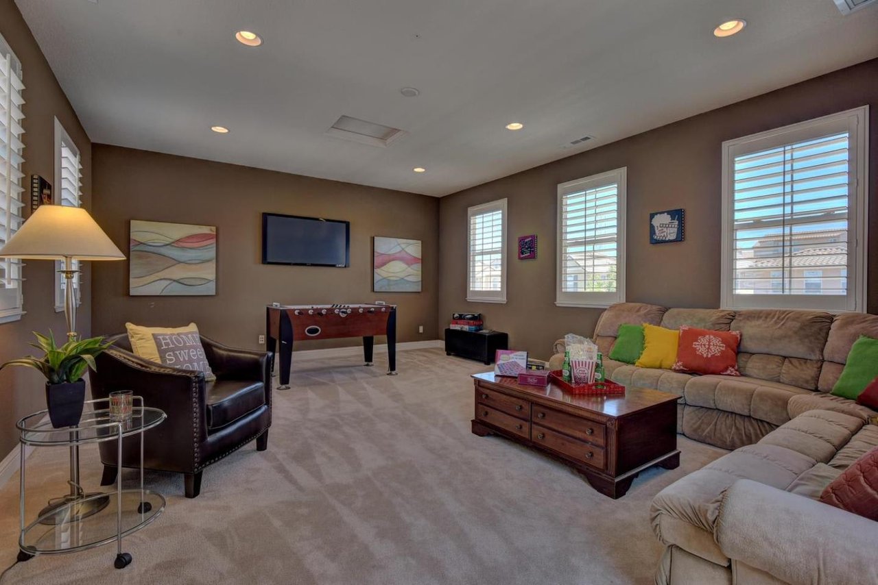 1531 Silver Pond Ln