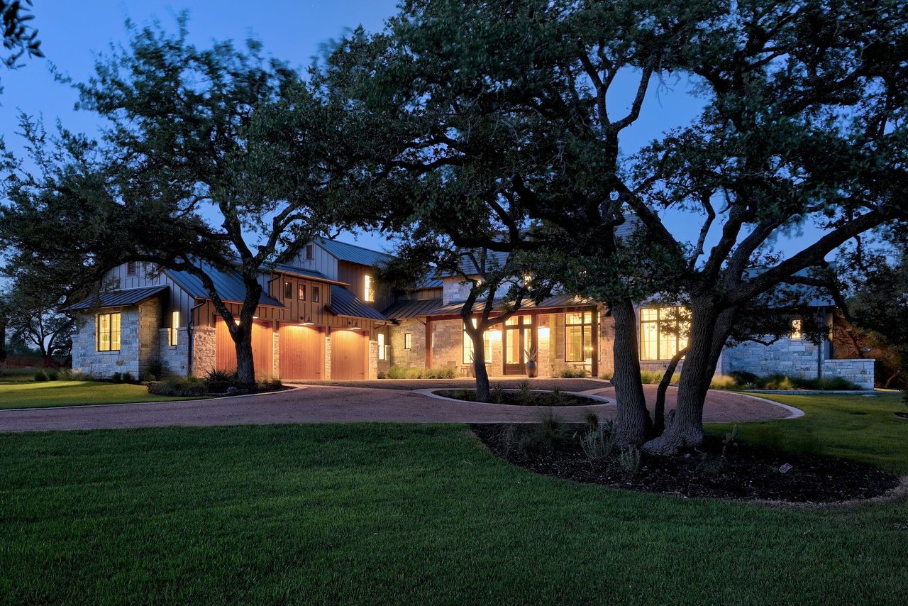 Luxury estate in Dripping Springs near Camp Lucy