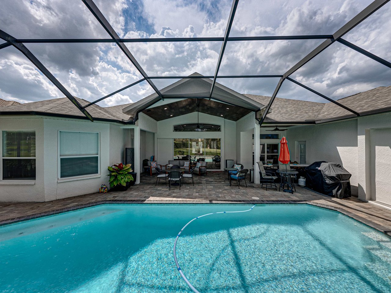 13228 THOROUGHBRED DR