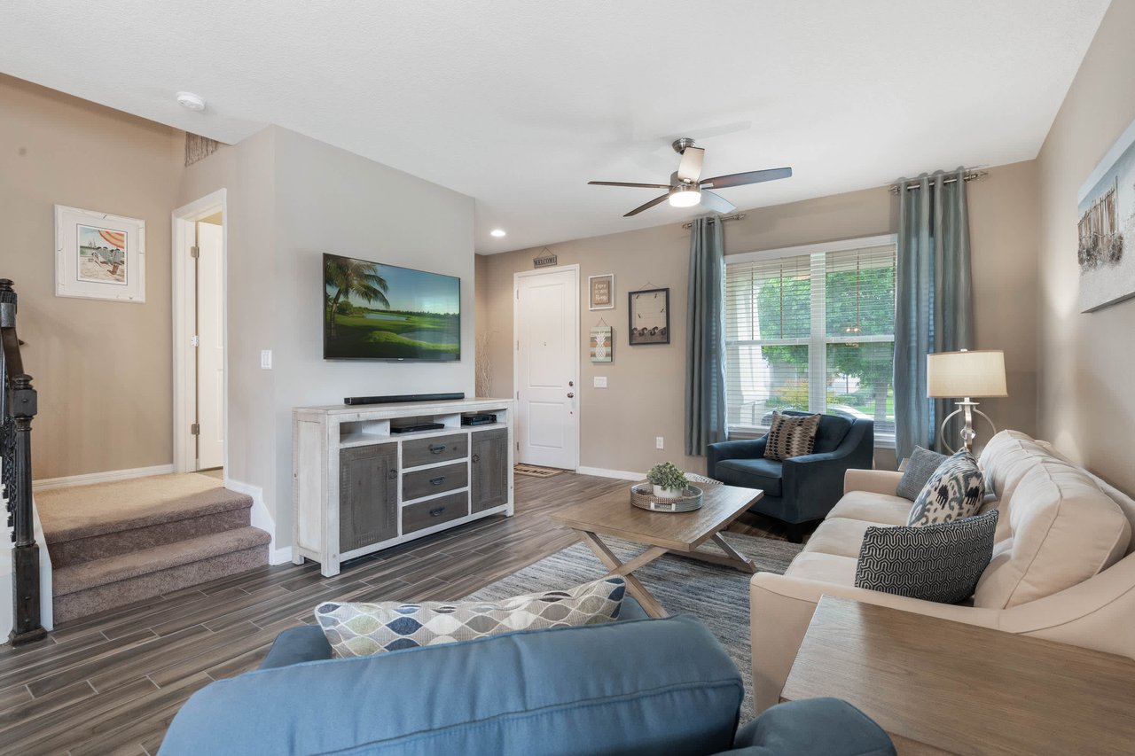 7272 Duxbury Lane