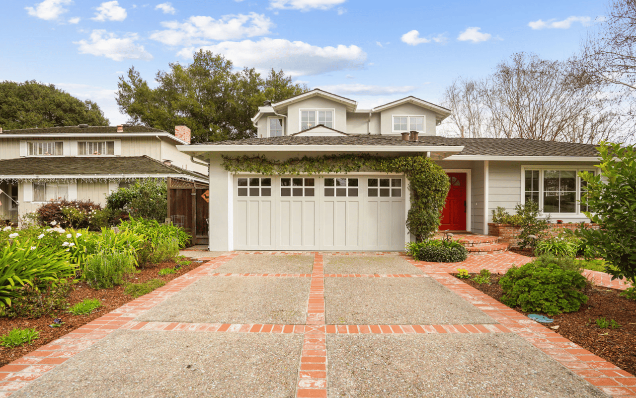 Homes for Sale in Palo Alto: 855 Sharon Ct Palo Alto, CA 94301