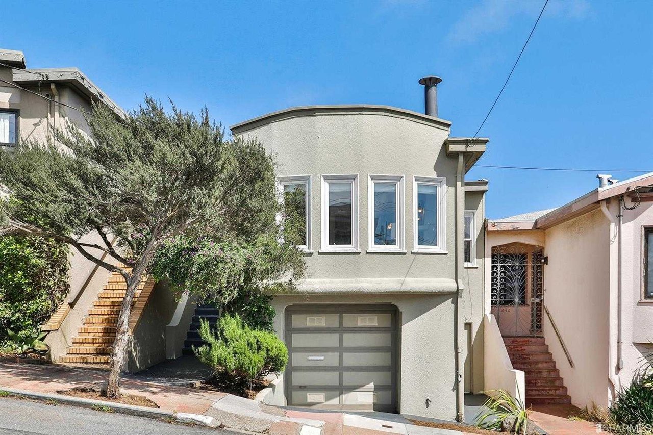 236 Ridgewood Avenue