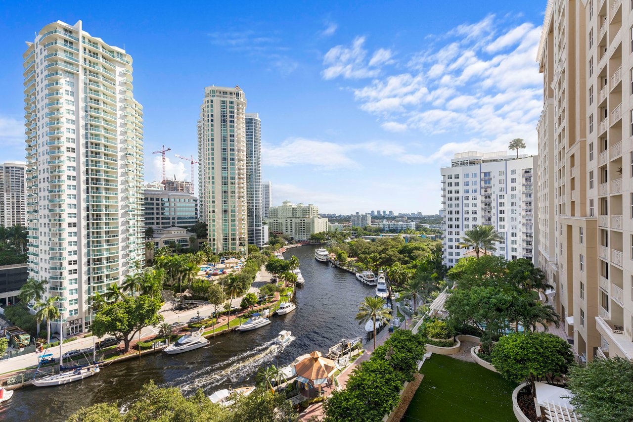 Just Sold: NuRiver Landing #2218