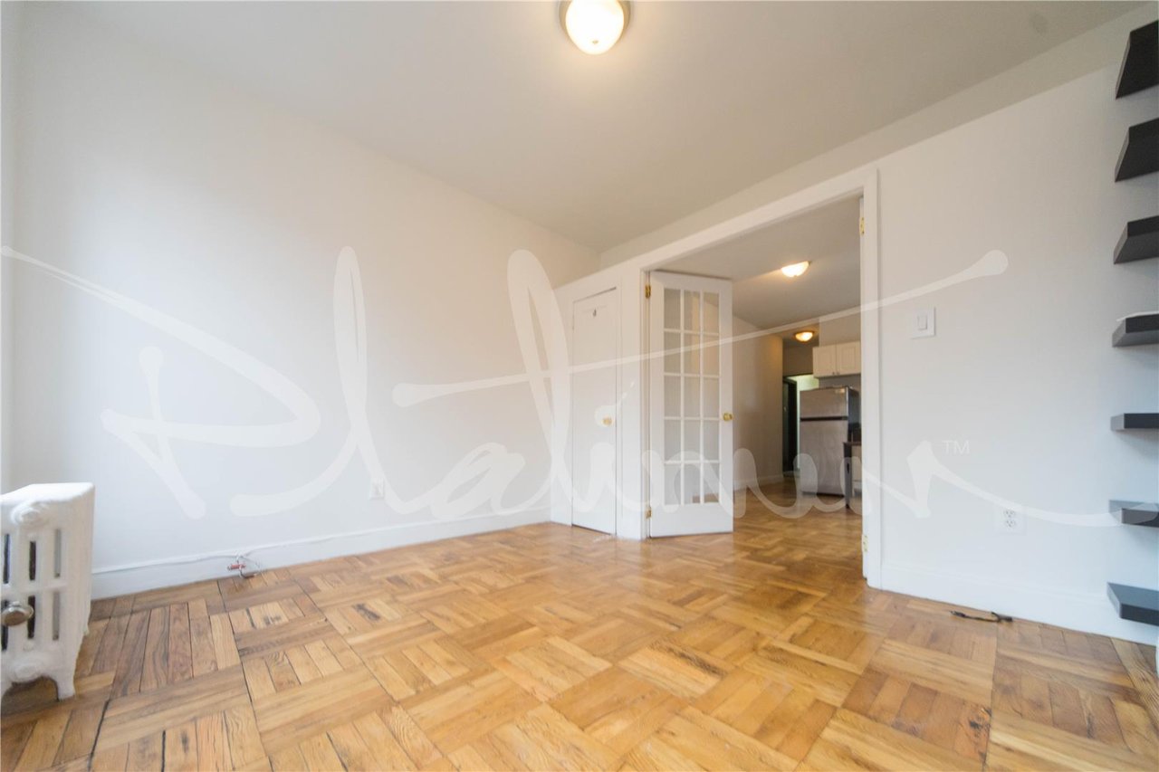 715 East 5th Street, Apt 3-D
