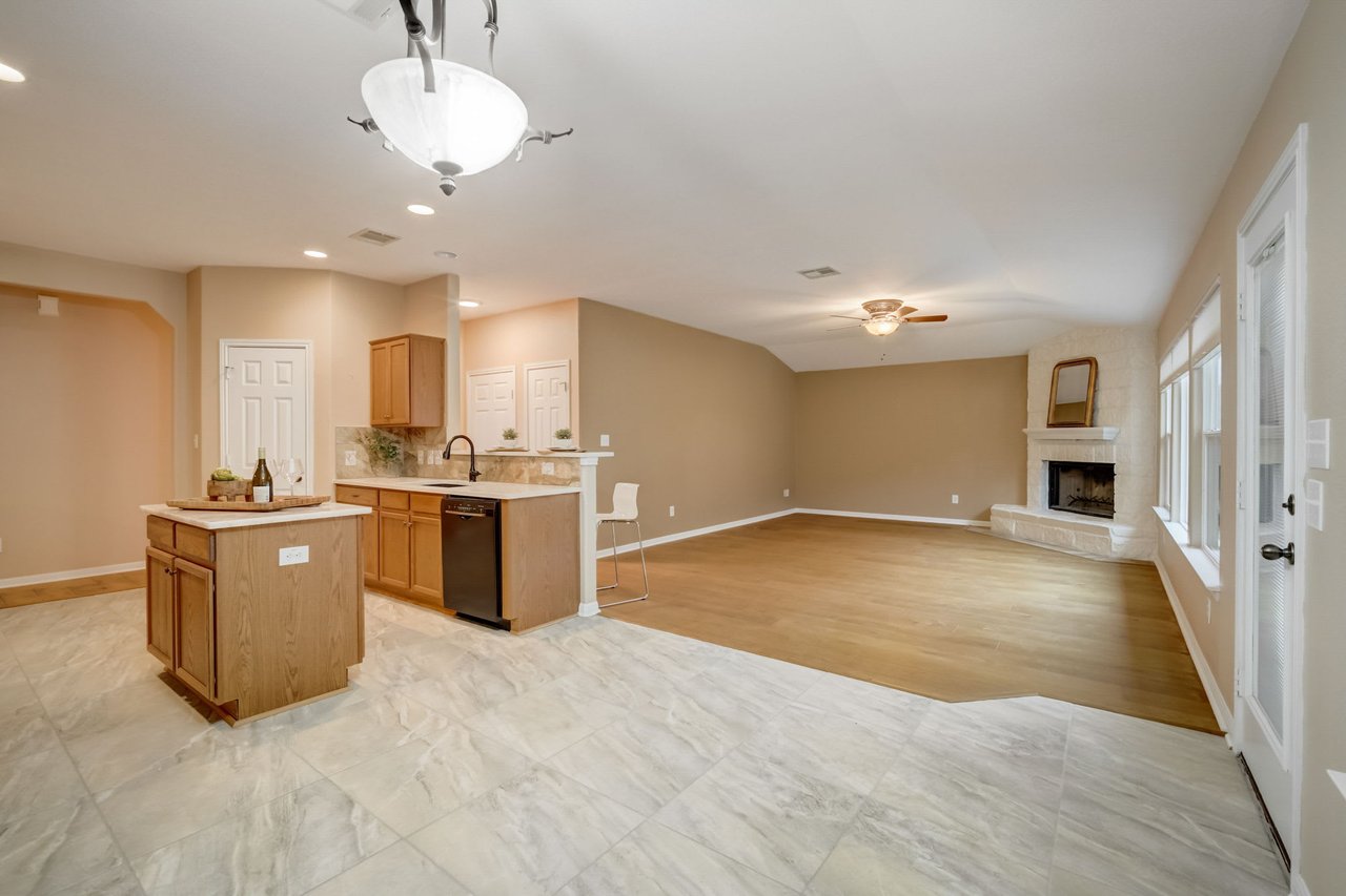 5603 Roundup Way, Lago Vista, Texas 78645
