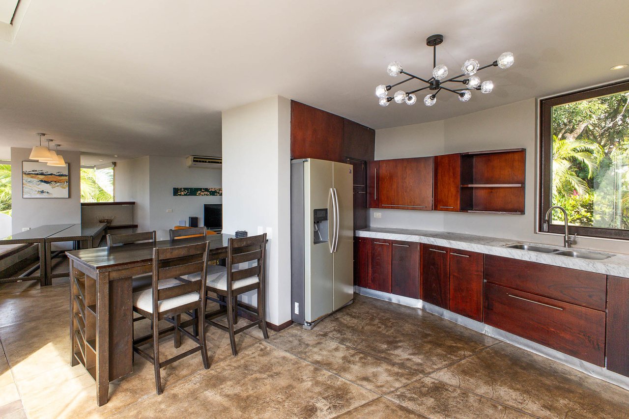 Private Ocean View Estate Near the Beach, Jaco, Puntarenas