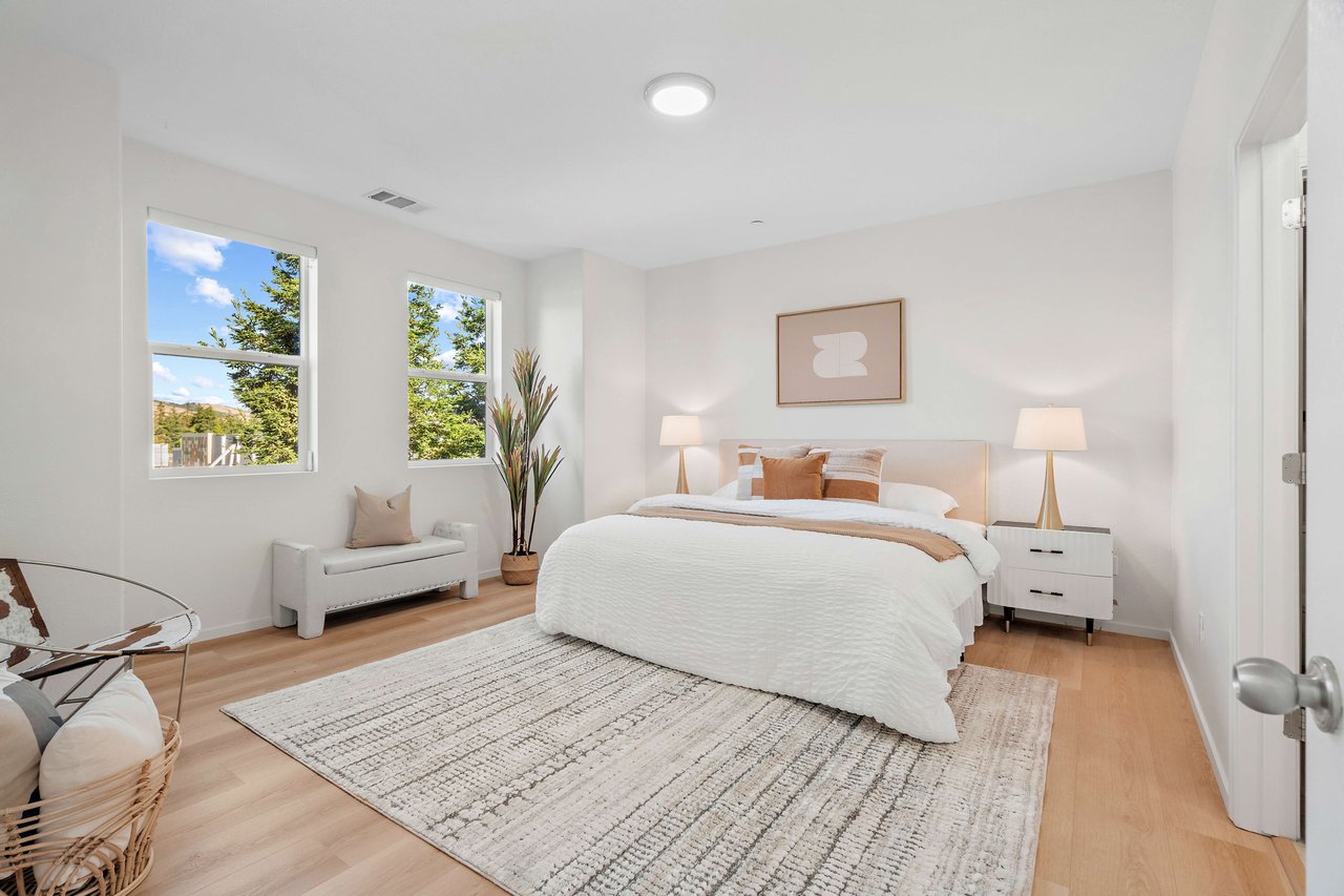 367 Ellicott LOOP