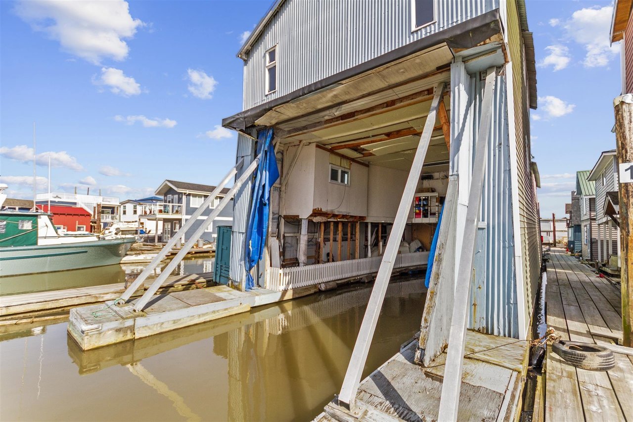 111-8191 River Rd