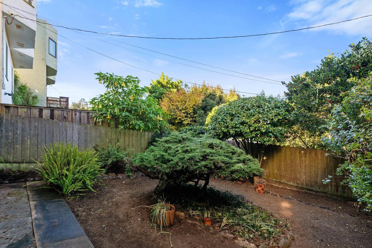 Classic Mediterranean in Forest Hill Extension