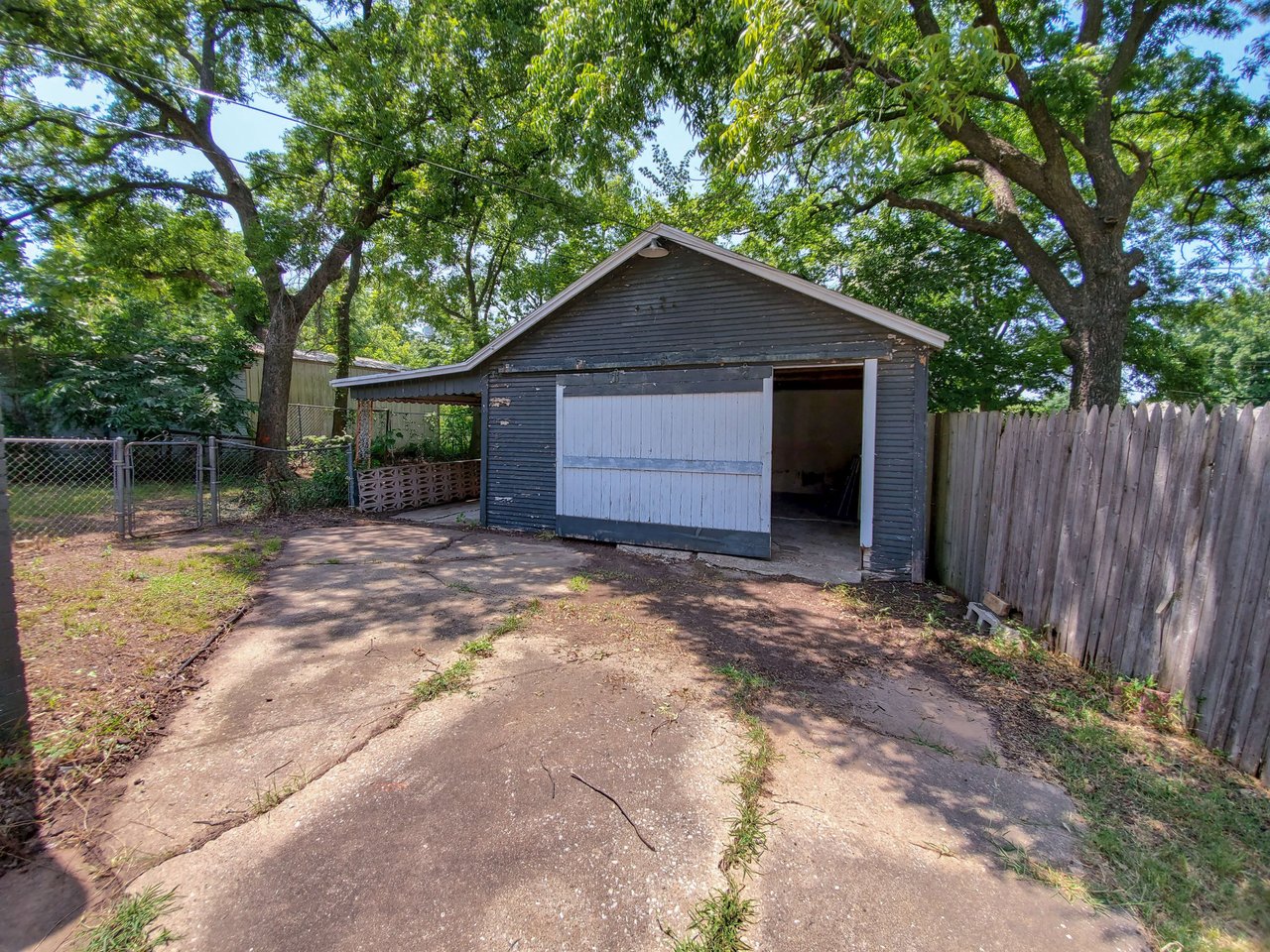 1620 N Market 