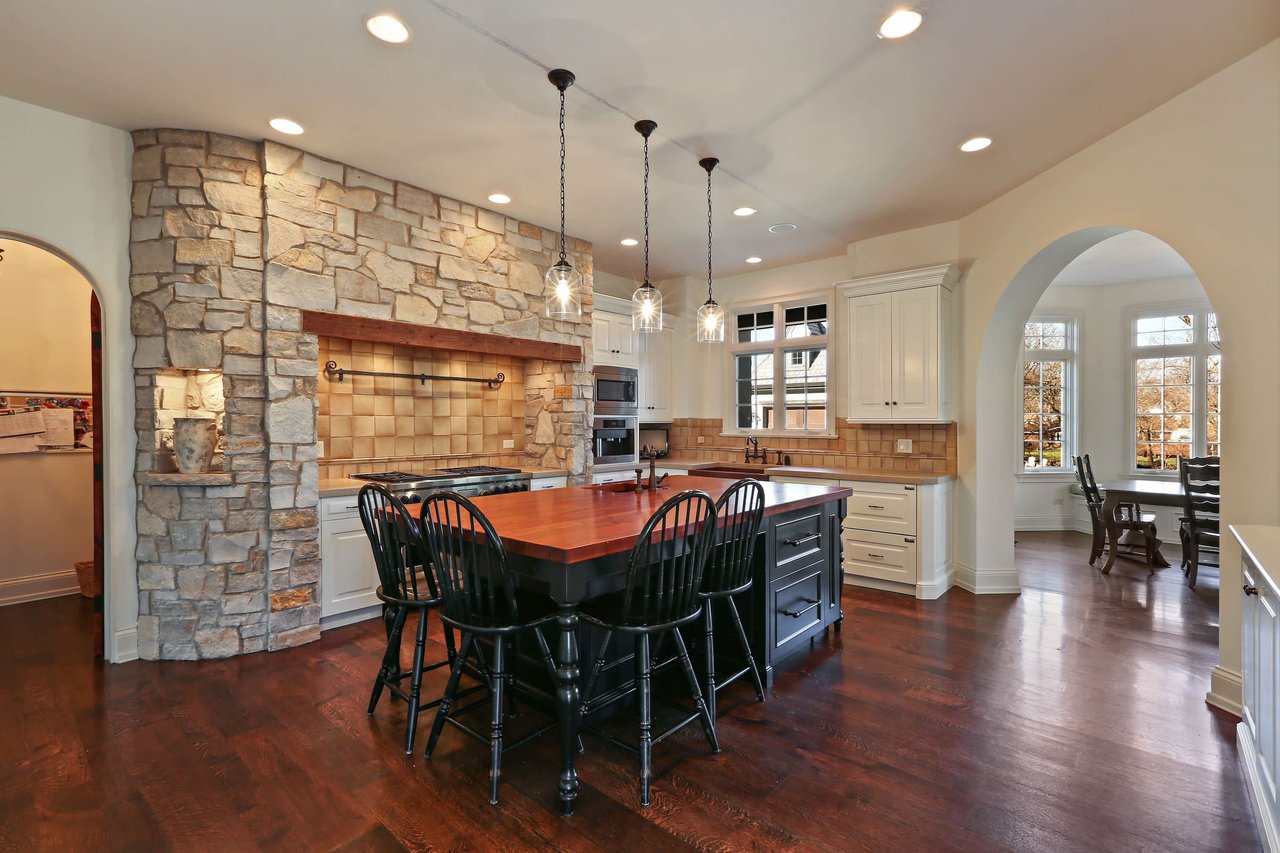 Brilliantly Designed Luxury Estate