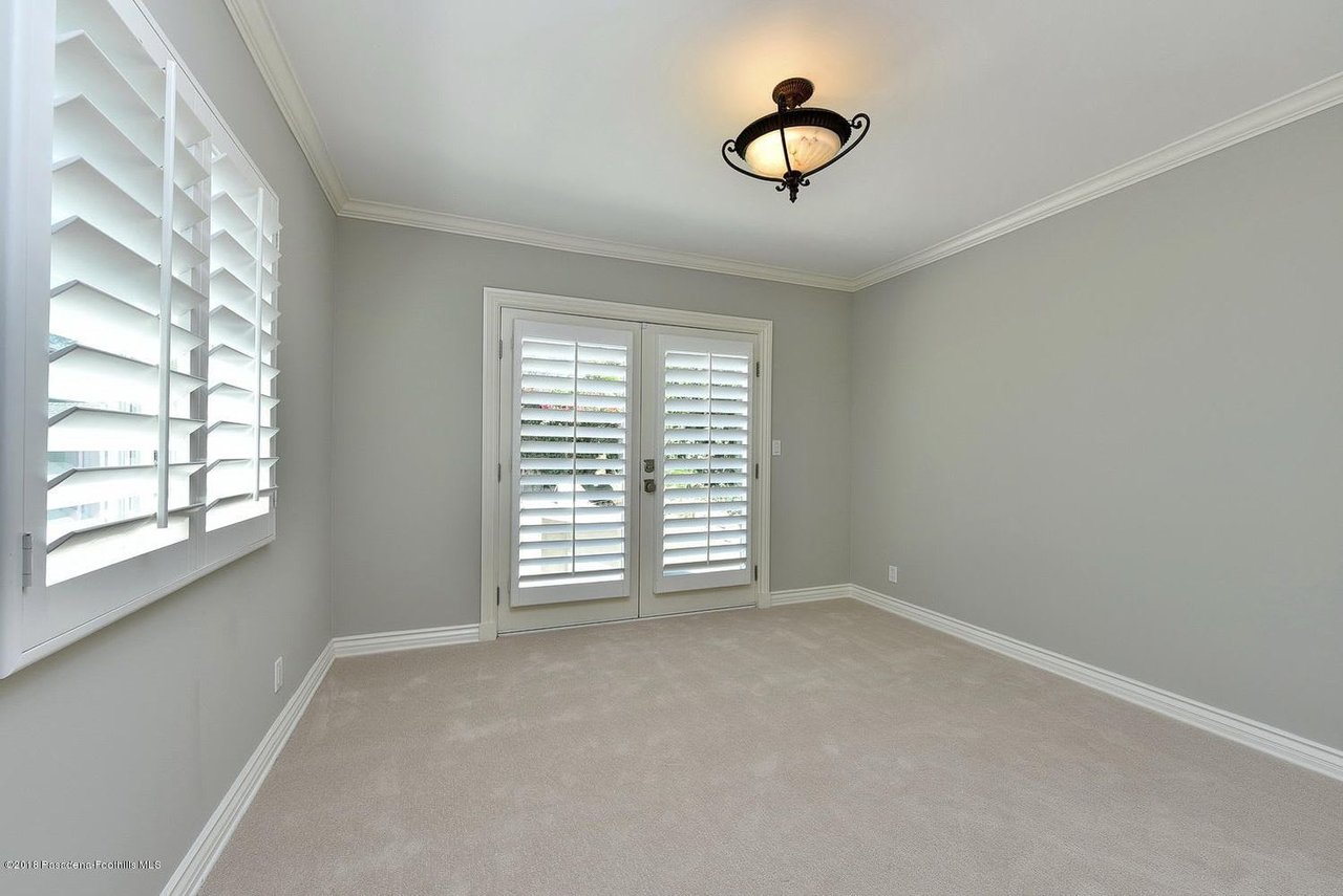 4535 Alta Canyada Rd