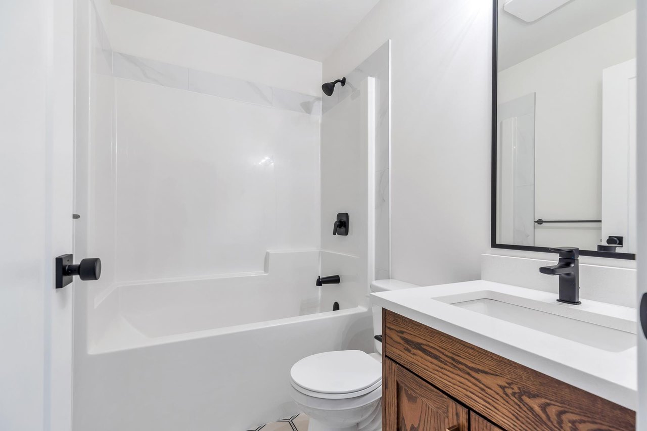 28-43998 Chilliwack Mountain Rd