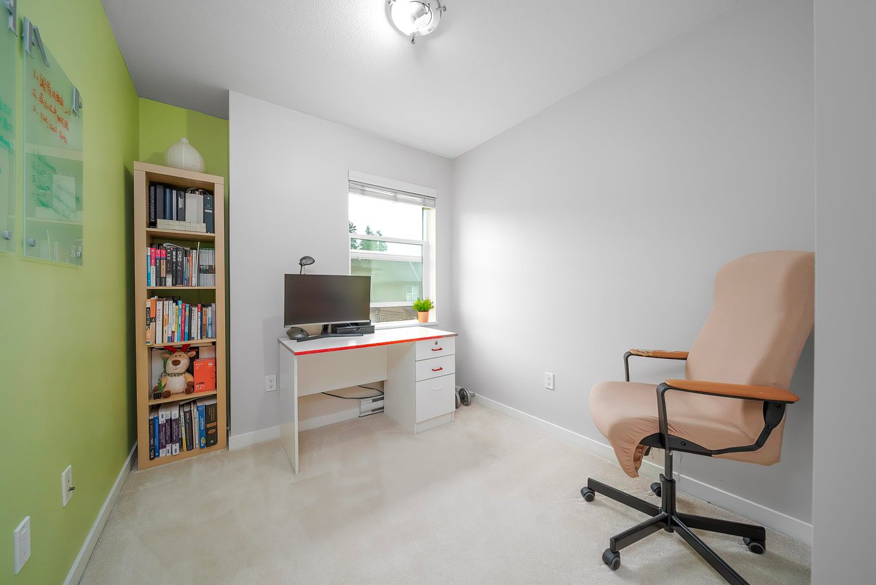 79-10489 Delsom Cres Cres