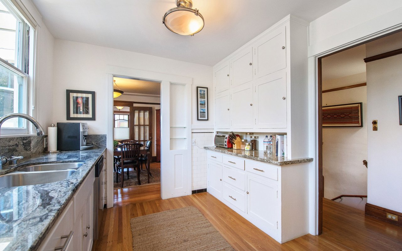 42 Cortland Ave
