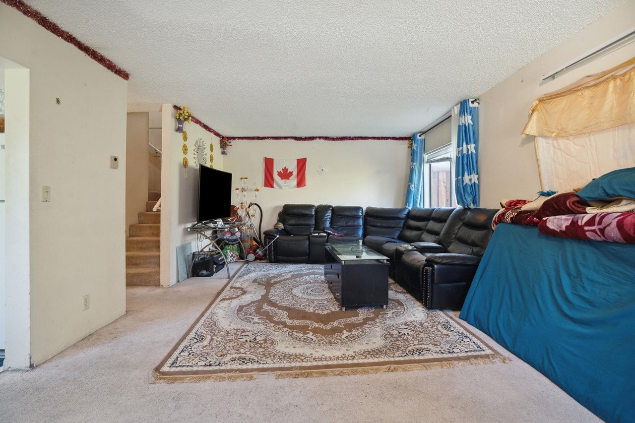 44-13990 74 Ave