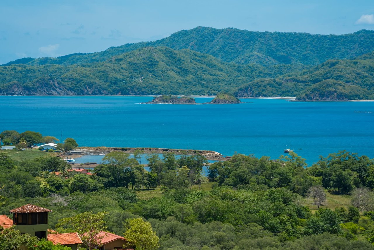 Ocean View Casa Louzon