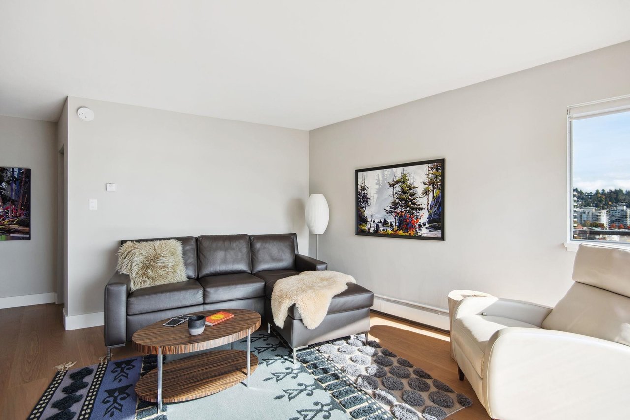 902-1930 Marine Dr