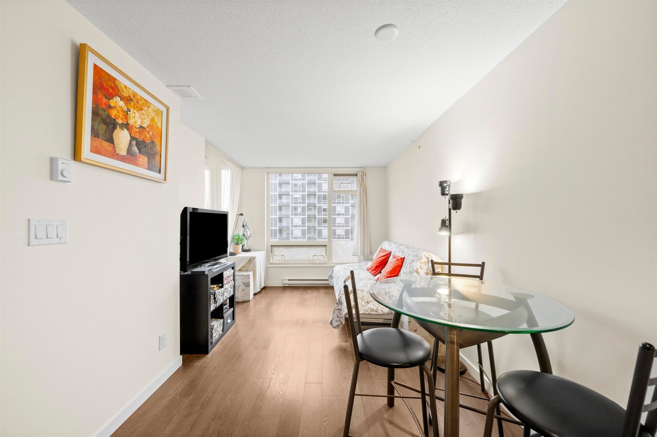 1808-5515 Boundary Rd