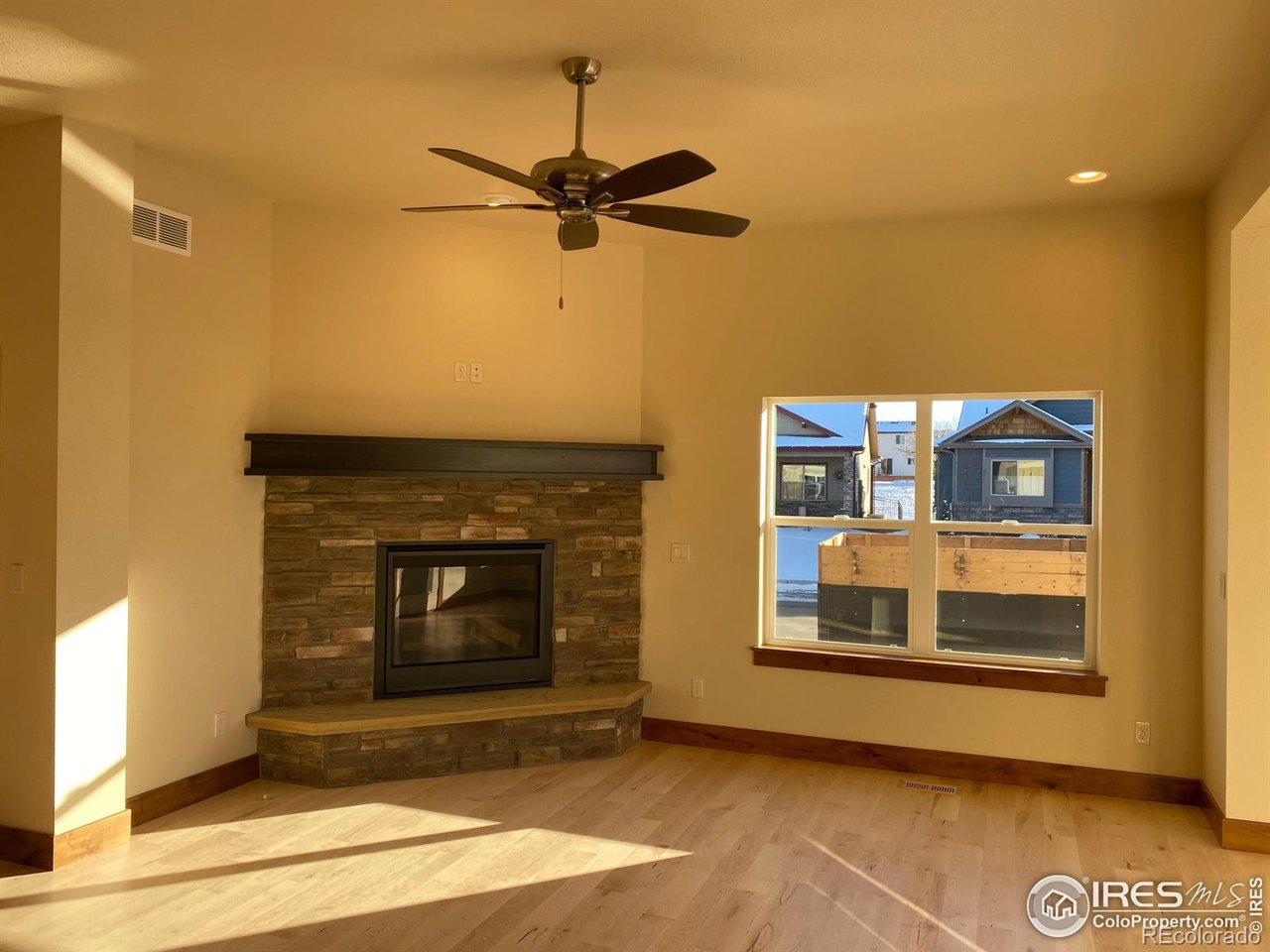 3719 Saguaro Dr