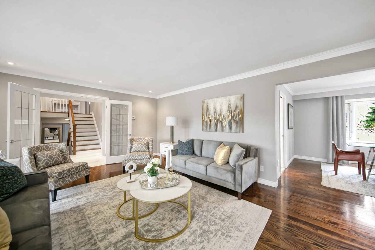 1274 Lorne Park Rd