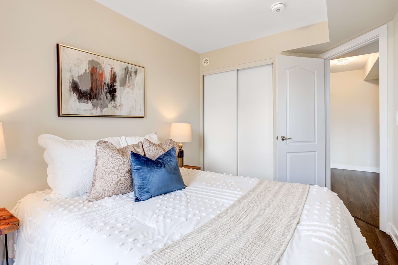 112-2 Dunsheath Way