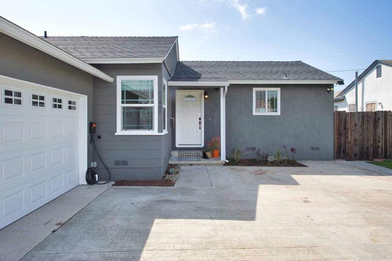Fantastic 4 Bedroom in super hot Hawthorne