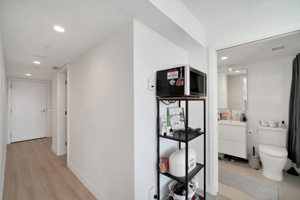 1103-1133 Hornby St