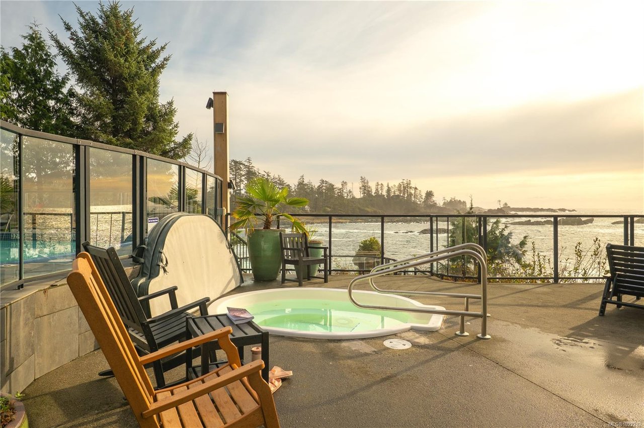 1602-596 Marine Dr