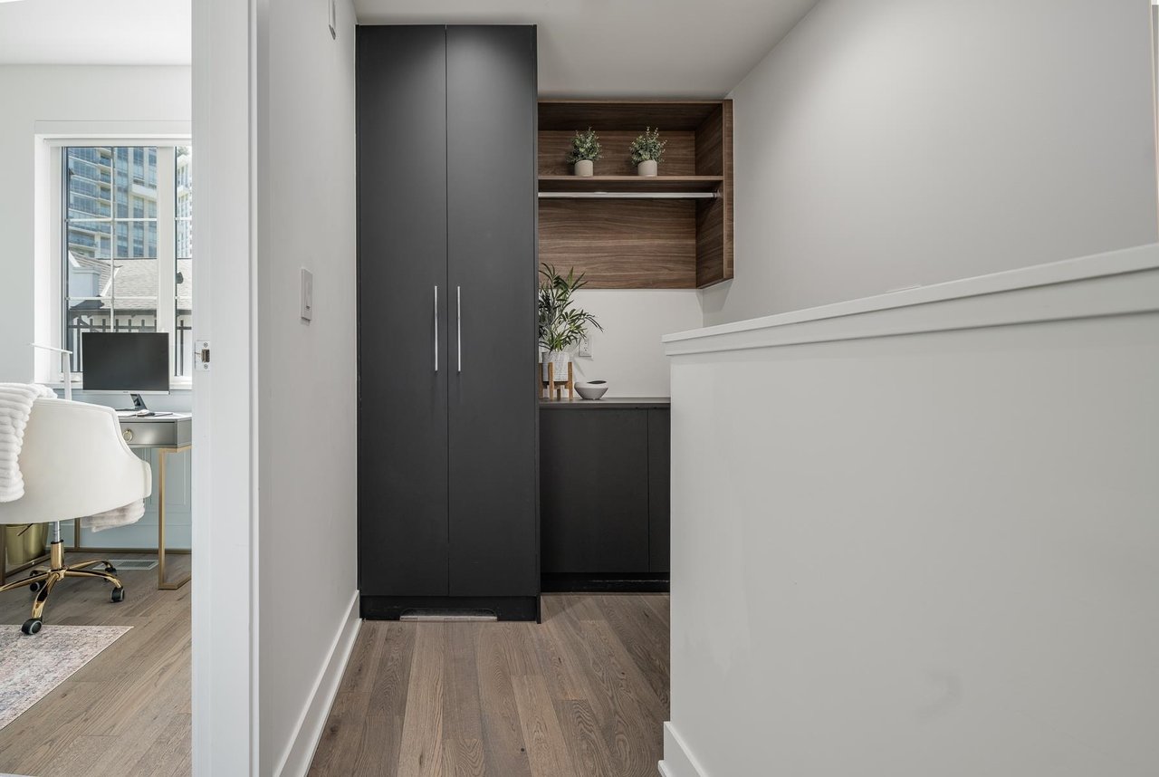 137-2070 Curling Road, North Vancouver