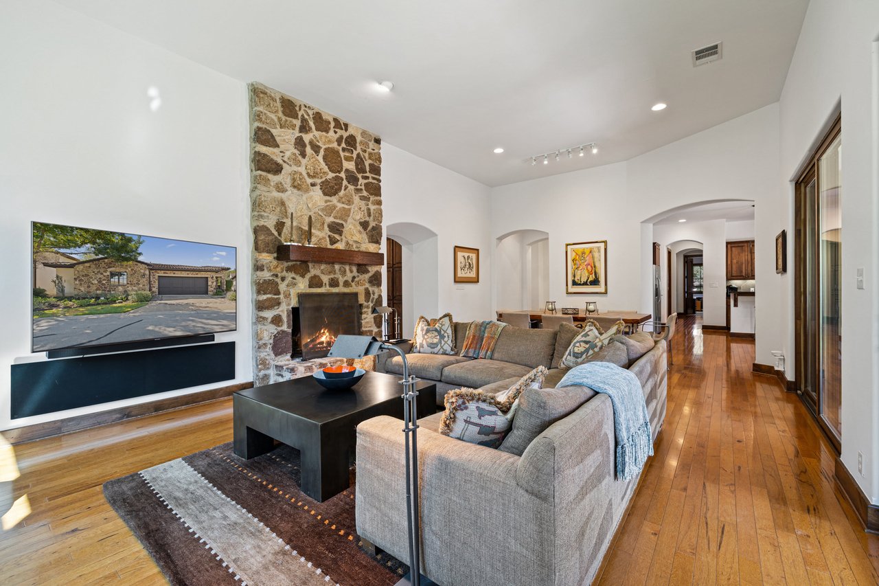 4501 Spanish Oaks Club Blvd., Unit 4