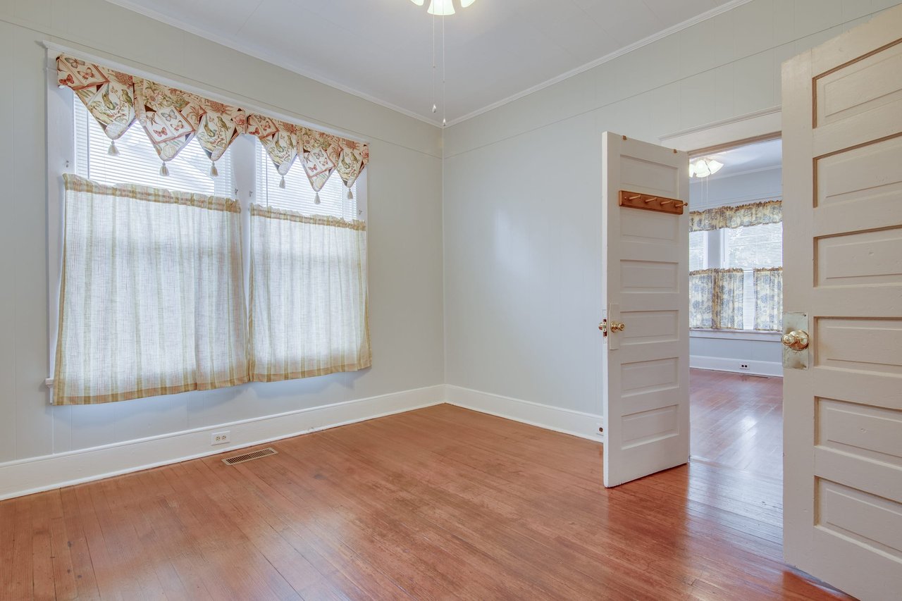 4 Montford Street