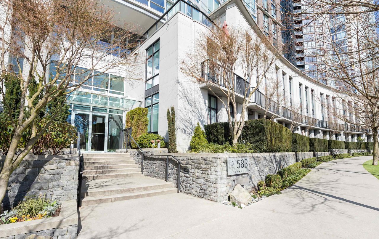 3302-583 Beach Cres