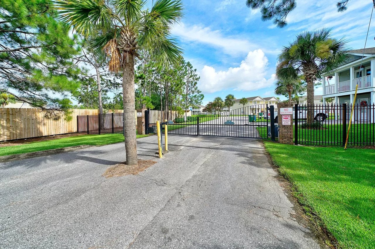 2122 Sterling Cove Boulevard
