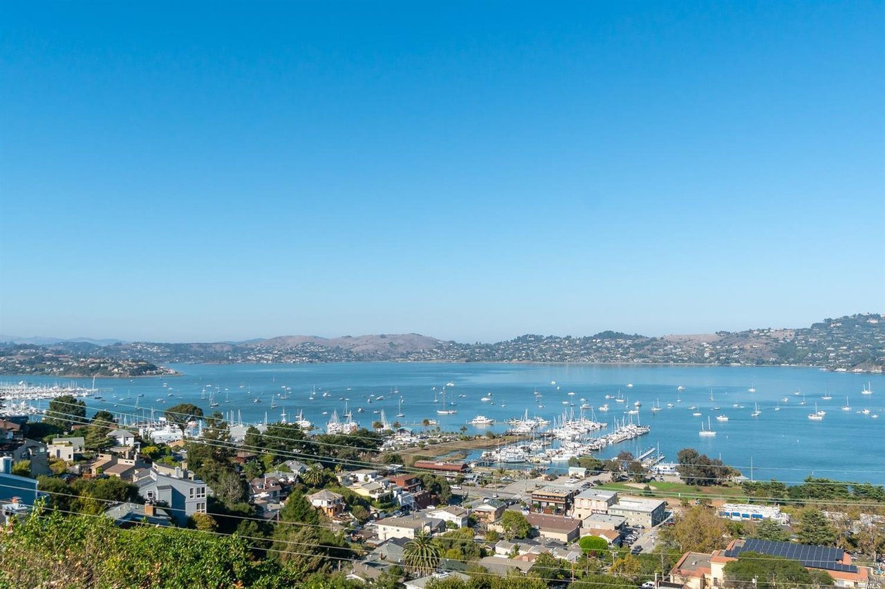 159 Cazneau Ave
