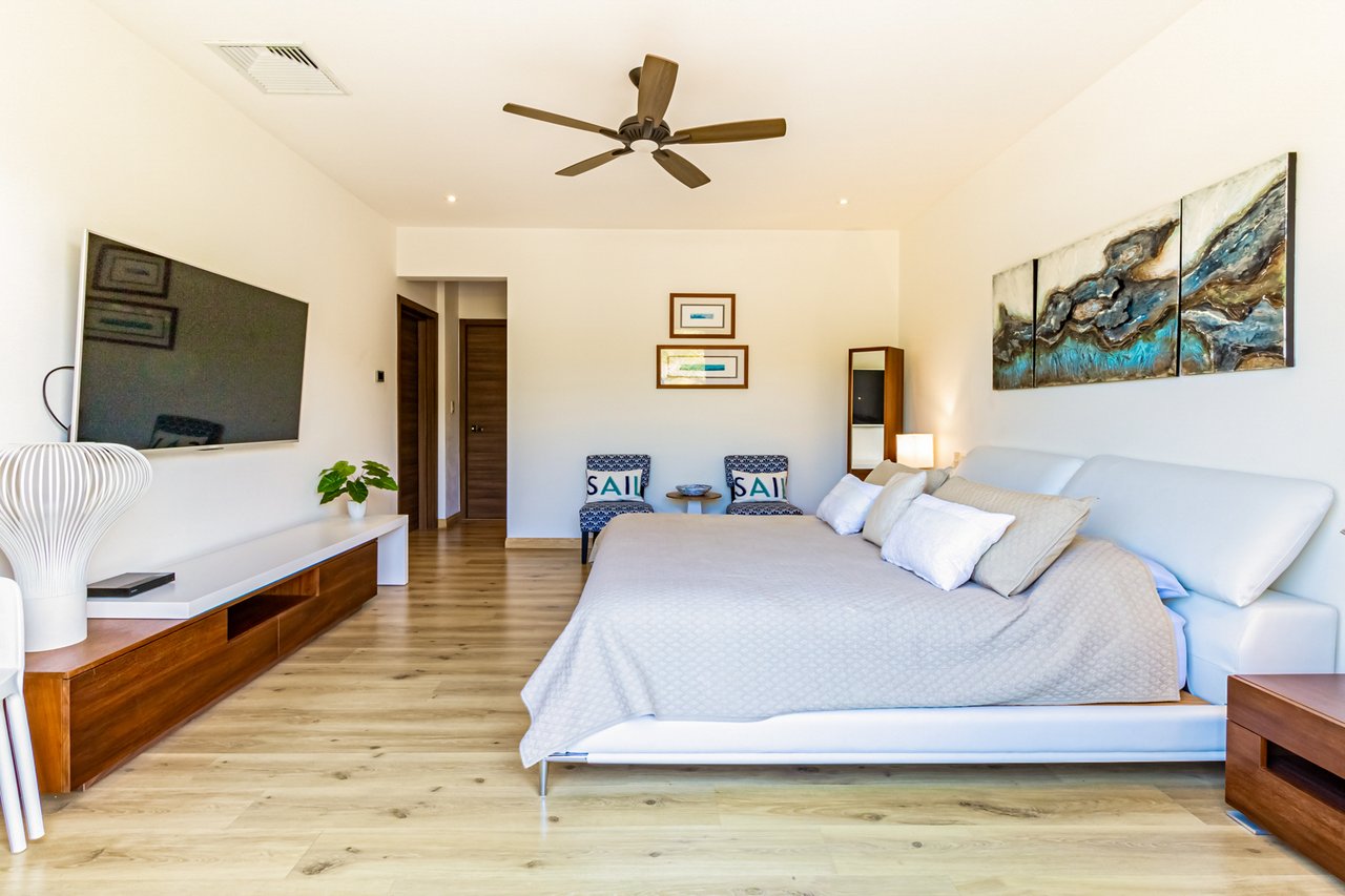 Contemporary Private Pool Villa, Jaco, Puntarenas