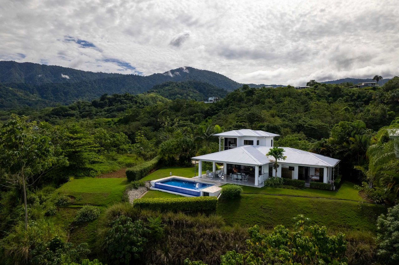 ELEGANT LUXURY HOME PLUS EXTRA LOT WITH OCEAN AND MOUNTAIN VIEWS