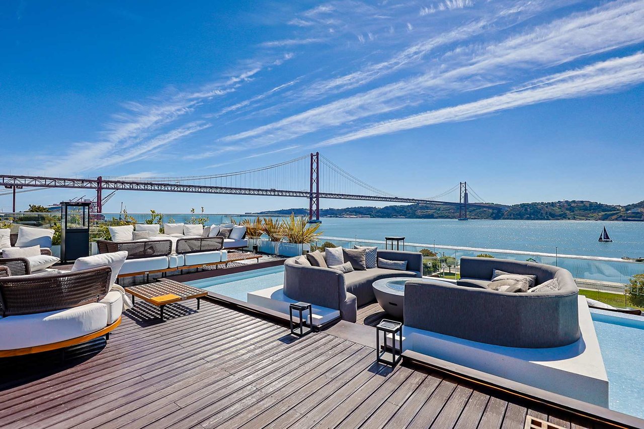 One-Bedroom Apartment in Lisbon’s Hyatt Regency