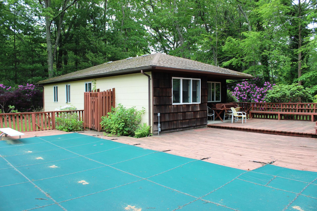 137 N SEA MECOX RD