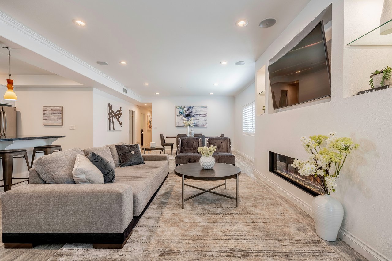 924 Palm Ave #101, West Hollywood, CA