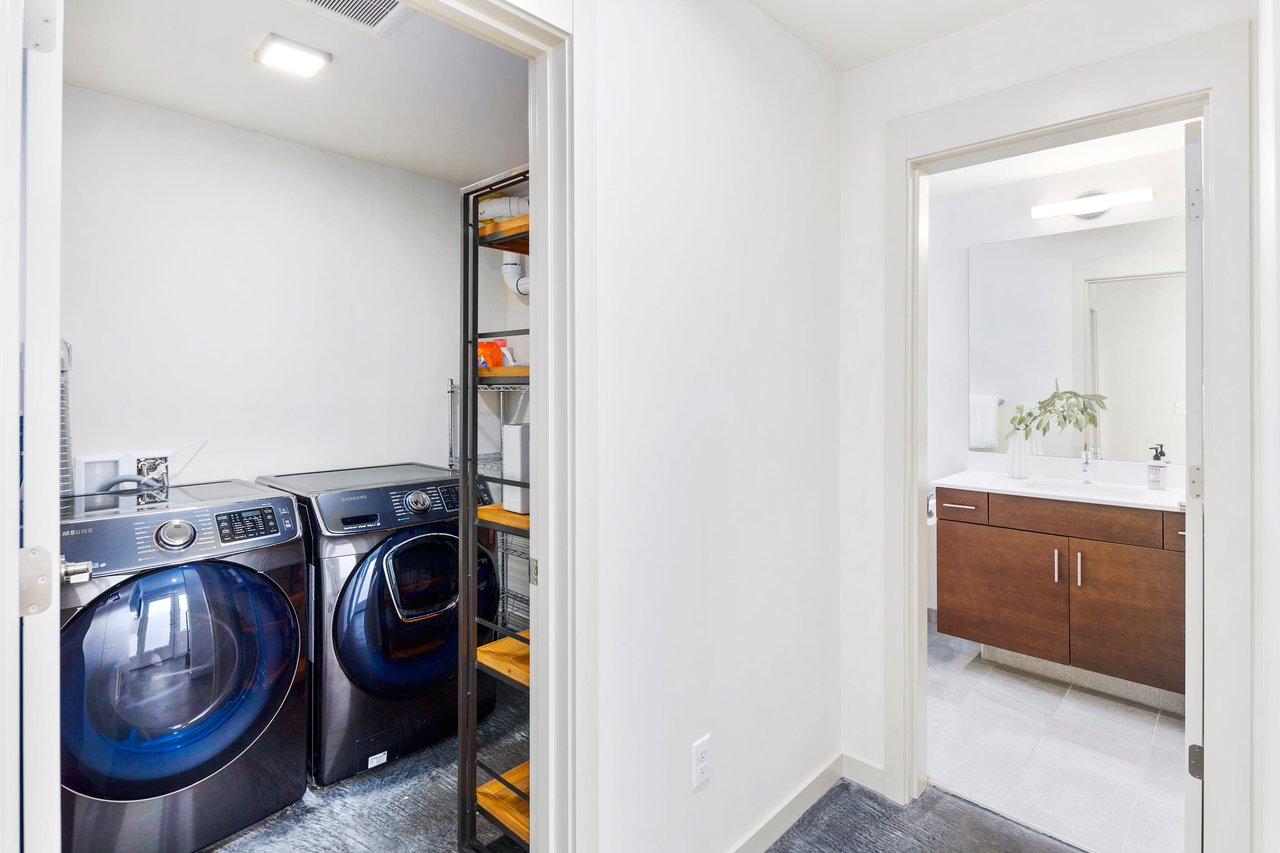 2418 NW 64th St