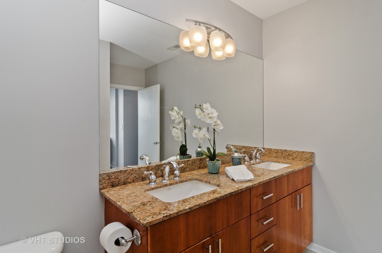 1825 N Winnebago Avenue # 403