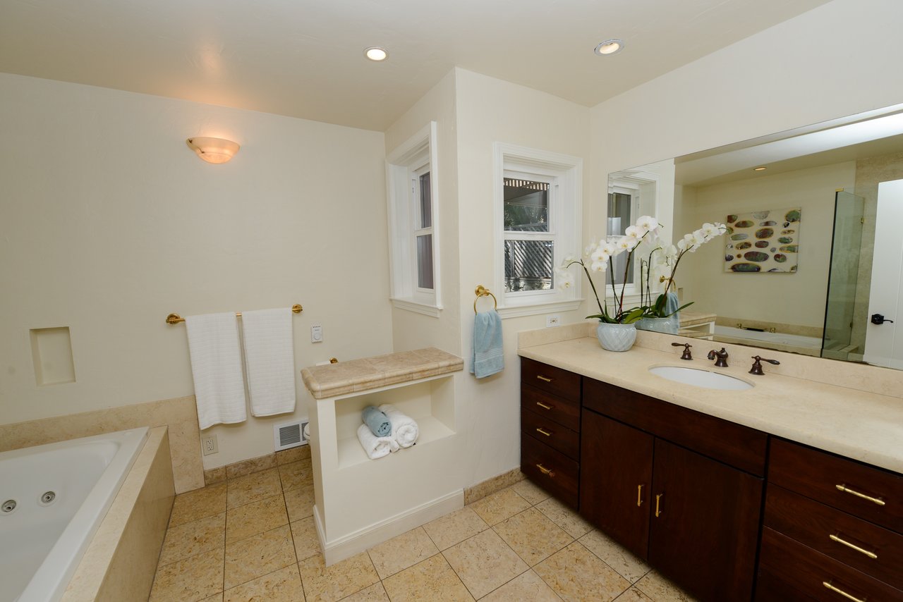 701 Butterfield Road, San Anselmo