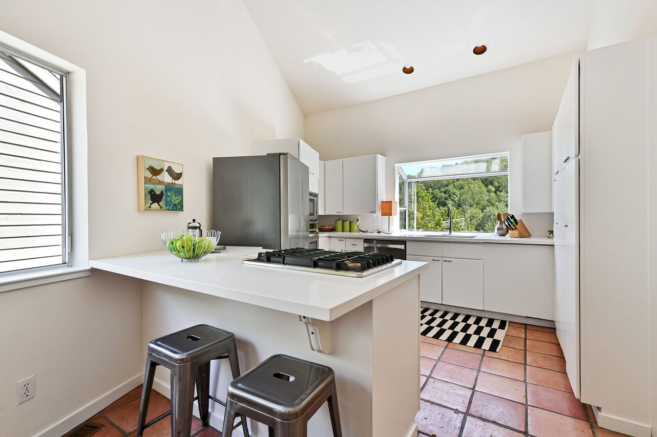  483 Green Glen Way