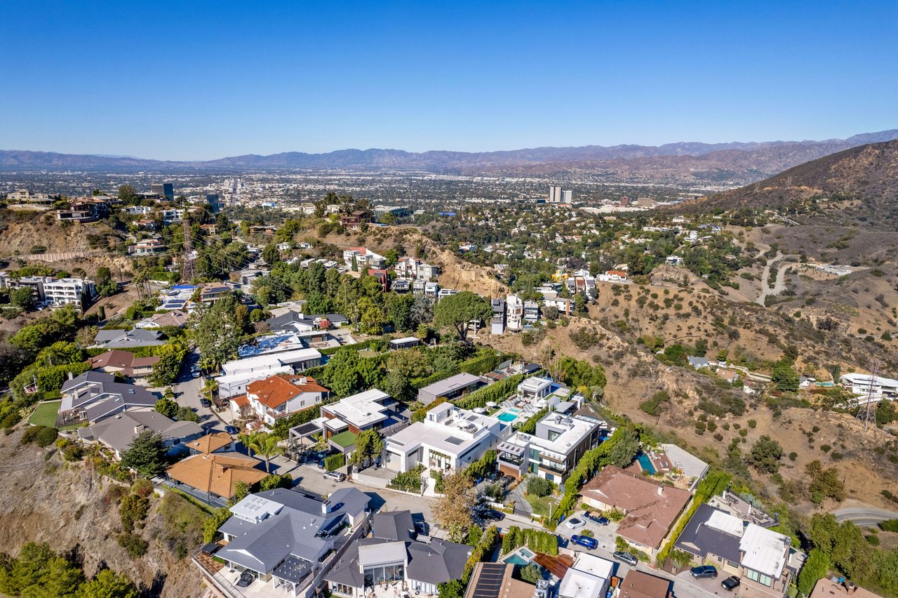 The Apex HH | 7115 Macapa Drive