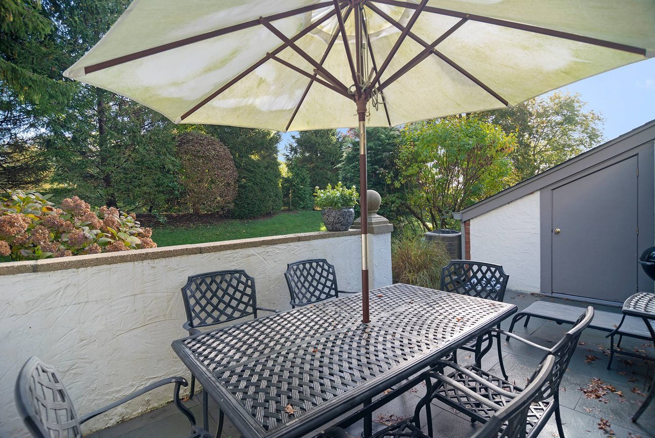 Southampton Condo with Tennis