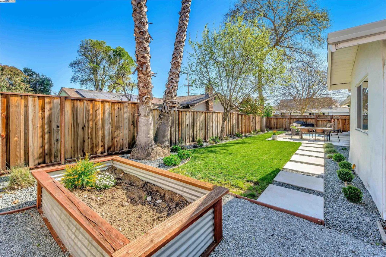 926 Amhurst Ct