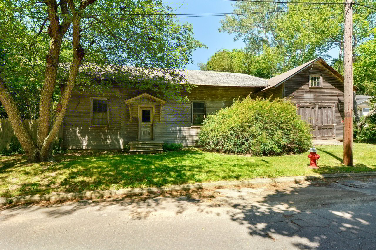 224 Jermain Avenue